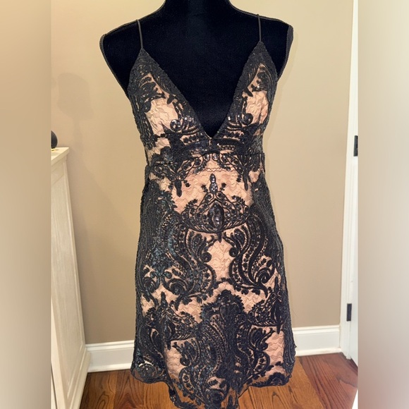 Women’s FREE PEOPLE Night Shimmer Mini dress- Size 4 - Picture 7 of 12